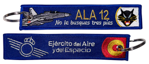 Llavero de tela Ejército del Aire ALA 12 No le Busques tres Pies Azul